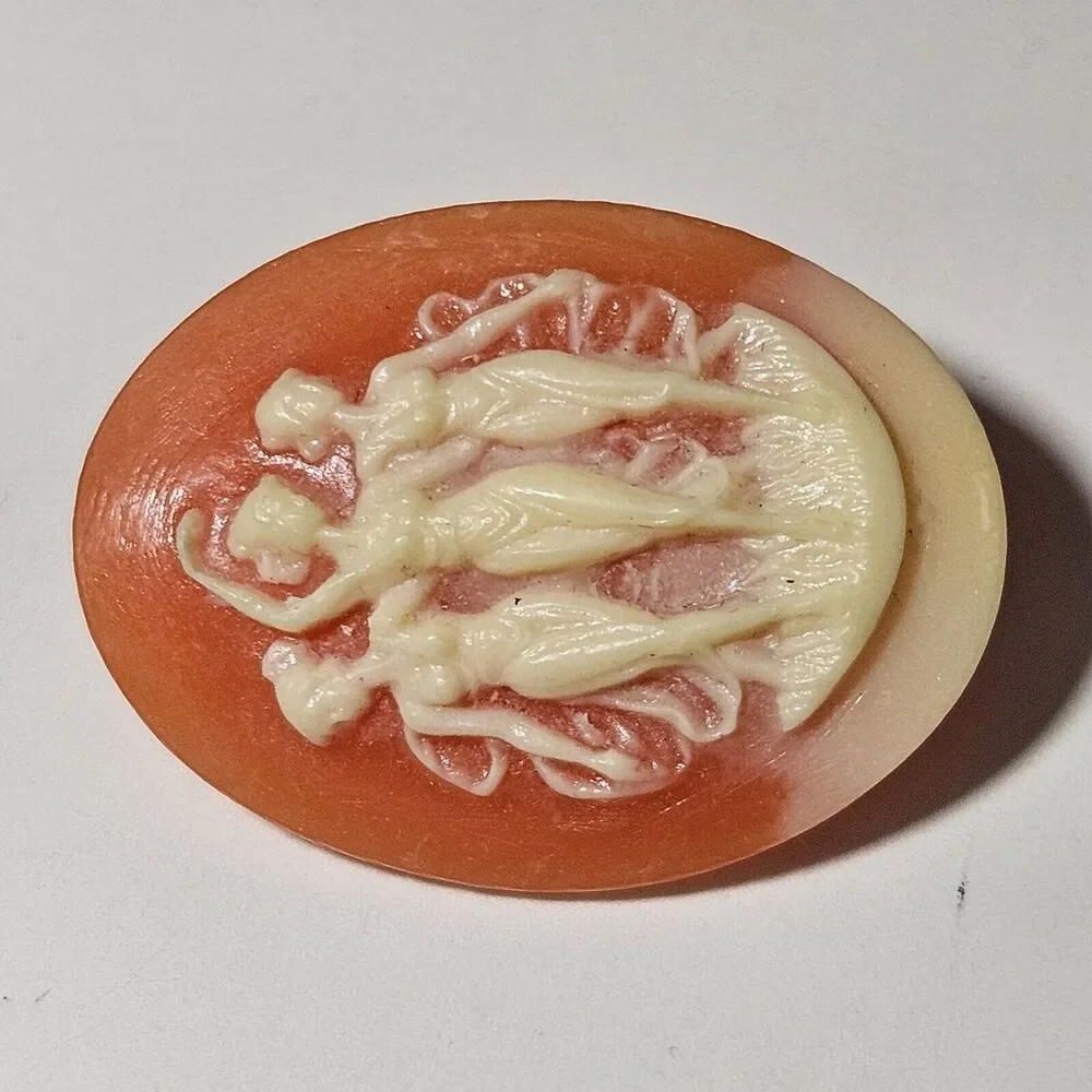 Peach And Cream Cameo Brooch